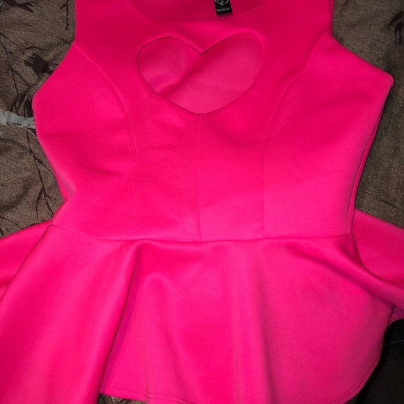 Windsor Neon Pink Heart Cutout Top - Picture 2 of 4